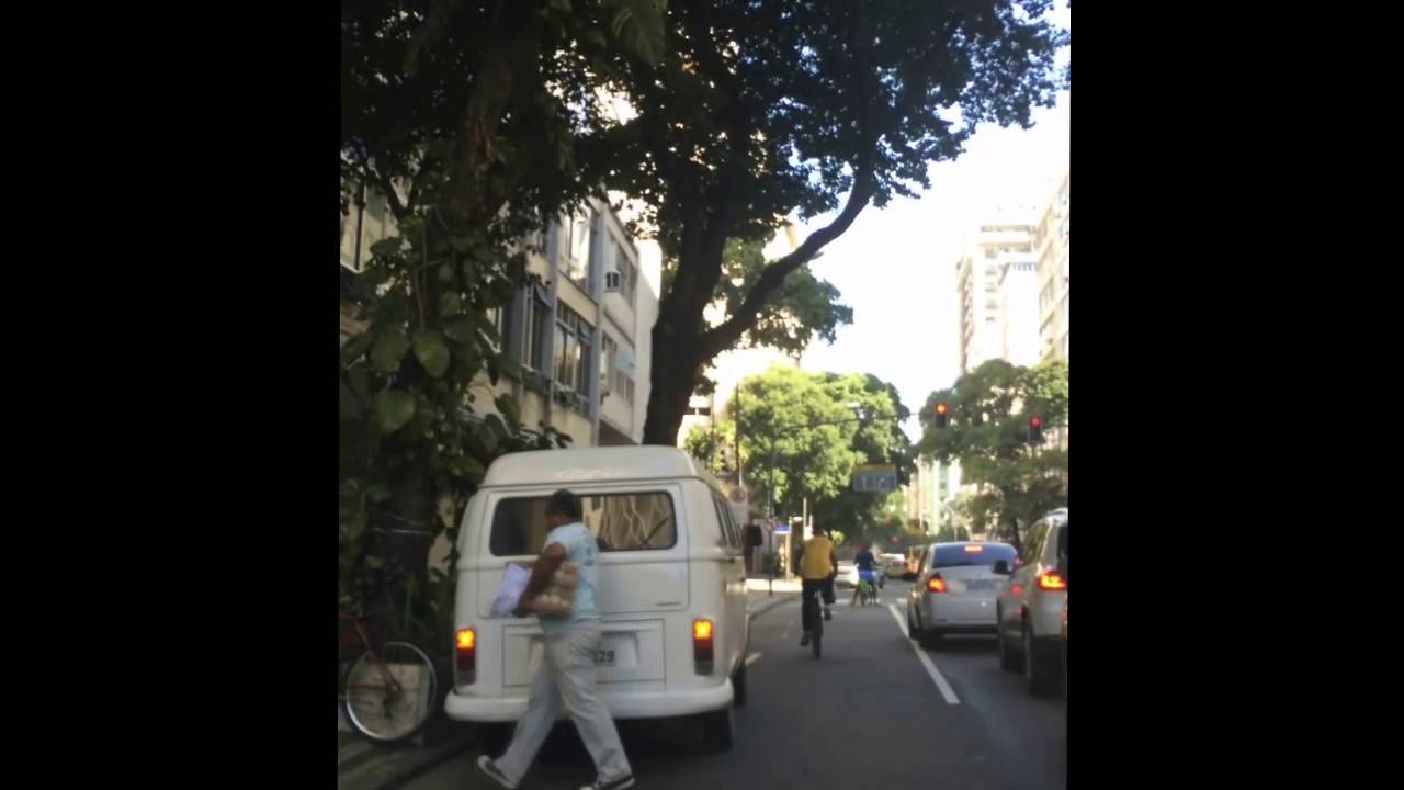 CBN flagra festival de irregularidades em ruas de Copacabana