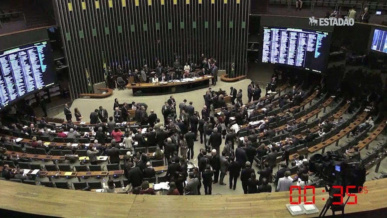 Estadão Pocket: política em 60 segundos