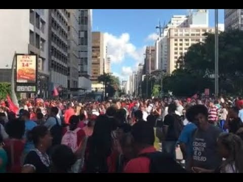 Sem-teto protestam na av. Paulista